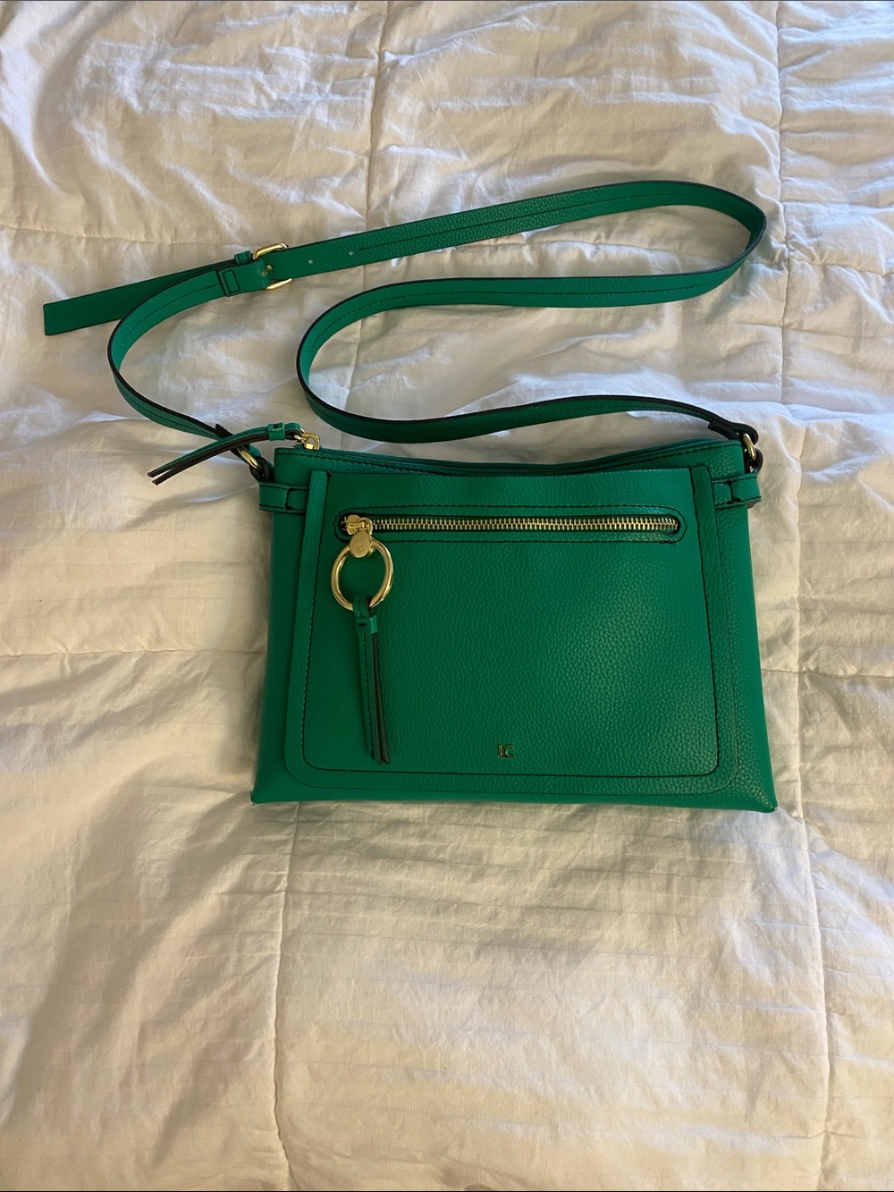 Liz Claiborne Emerald Green Crossbody with Gold Ring Detail - Picture 2 of 9